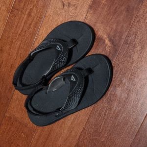 Black Reef Sandals